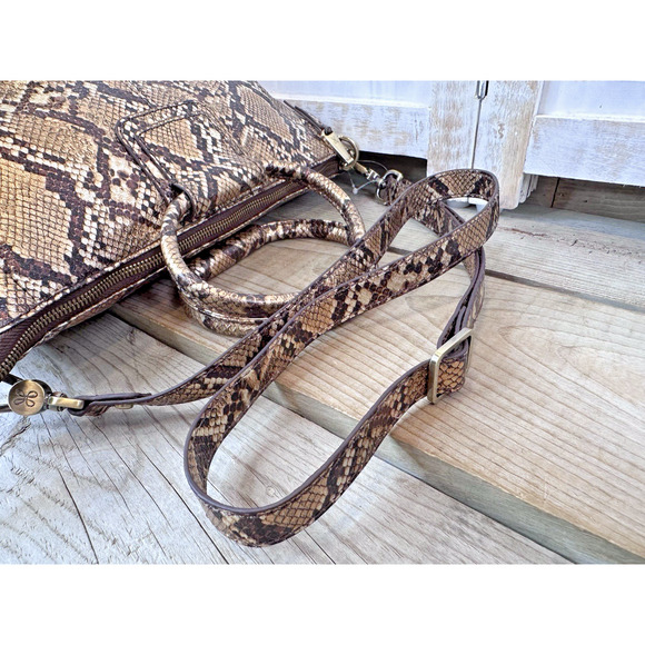 HOBO INTERNATIONAL Sheila Medium Satchel Crossbody Metallic Golden Snake Leather - Picture 9 of 11